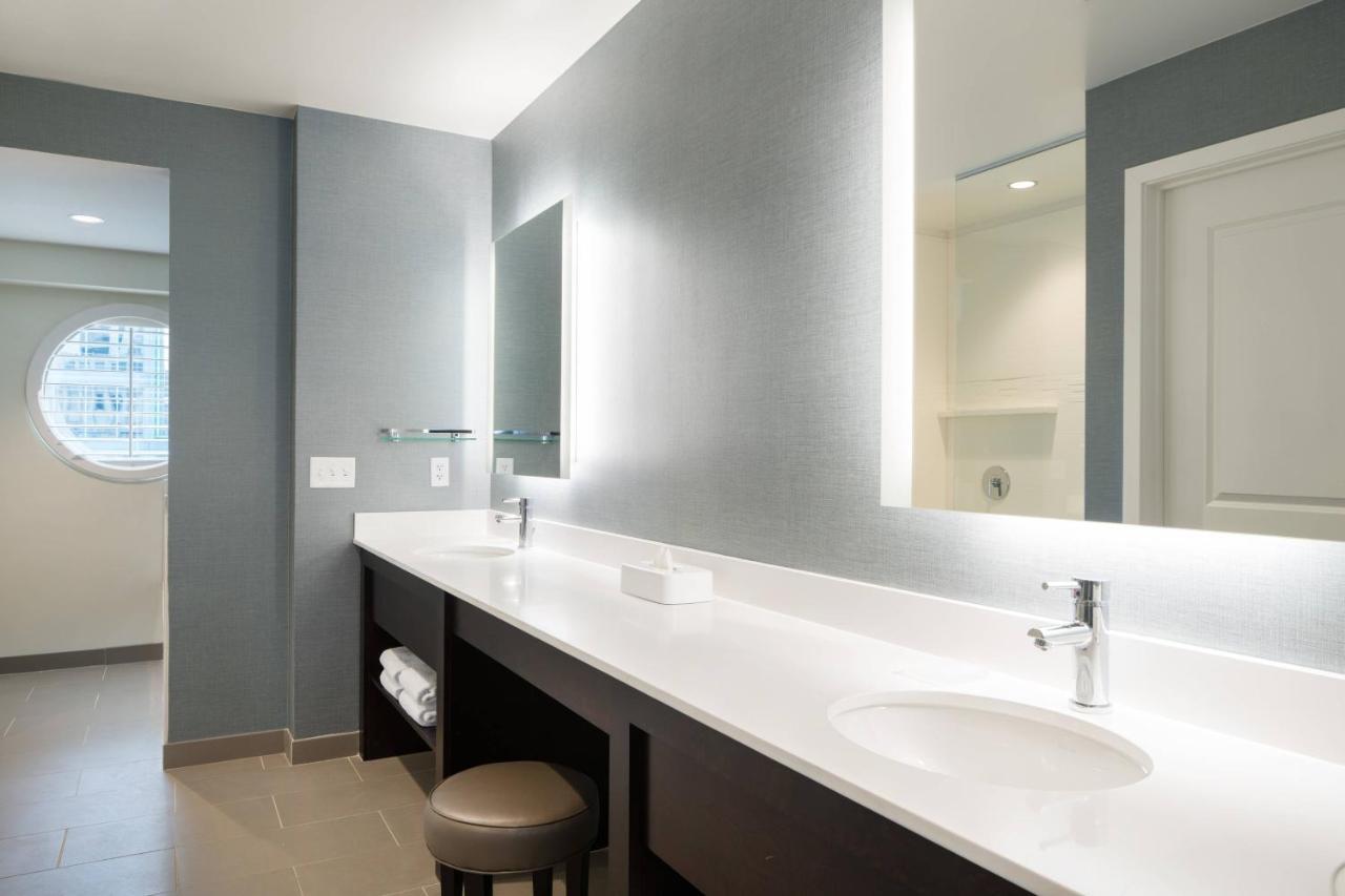 Residence Inn By Marriott Chicago Downtown/Loop Exterior photo