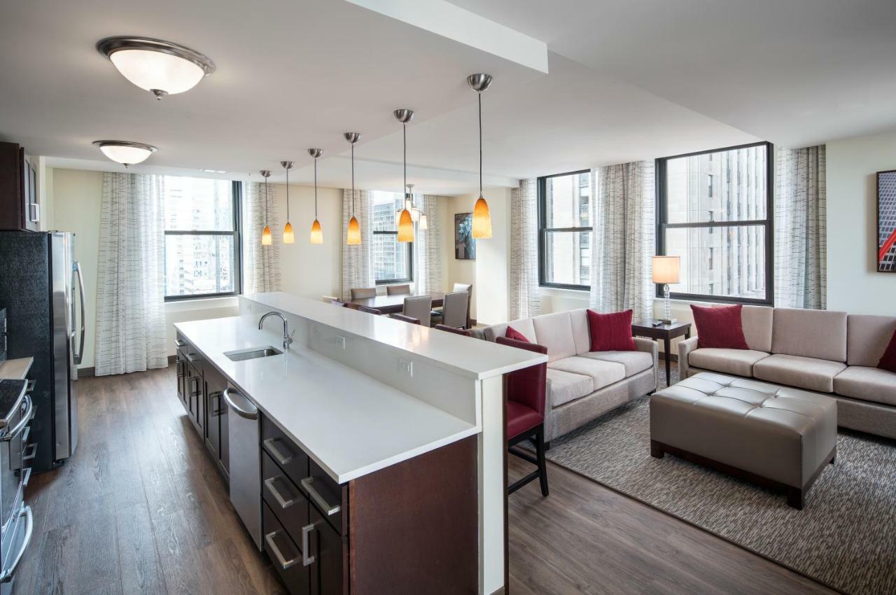 Residence Inn By Marriott Chicago Downtown/Loop Exterior photo